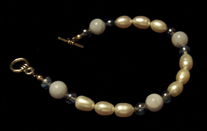 designer freshwater pearl and blue lace agate bracelet