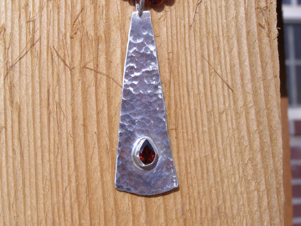 designer faceted garnet necklace